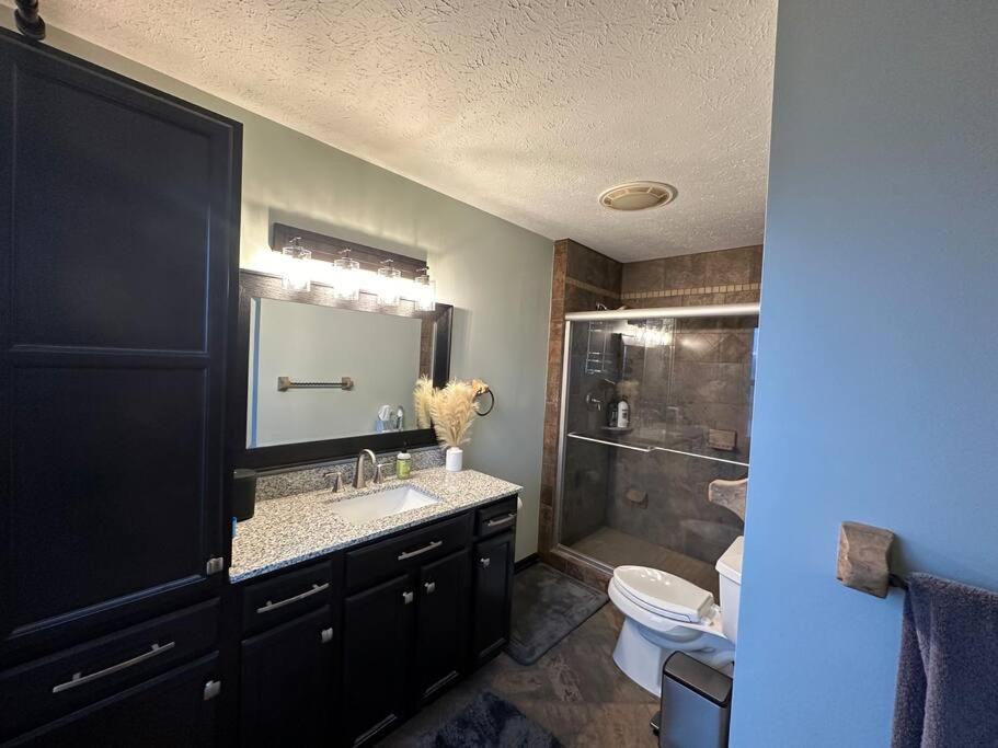 Inviting 3 Bed 2.5 Bath Townhome In Wadsworth 외부 사진